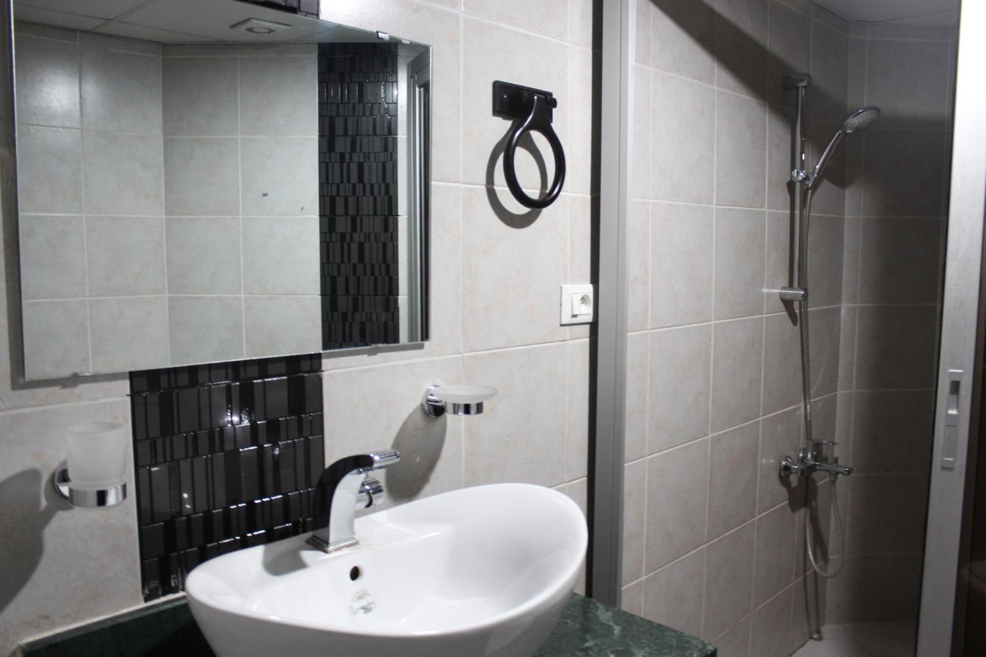 Hotel Belle Vie كينشاسا المظهر الخارجي الصورة